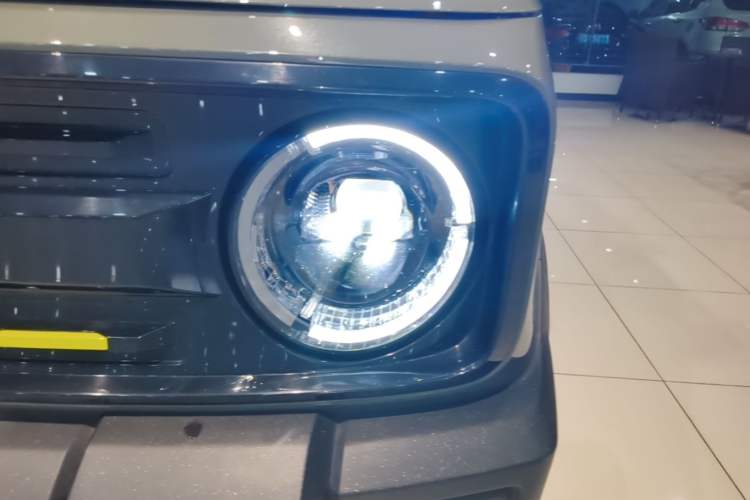 Used Geely Galaxy Panda 2024 200km Panda Rider Left Front Headlight