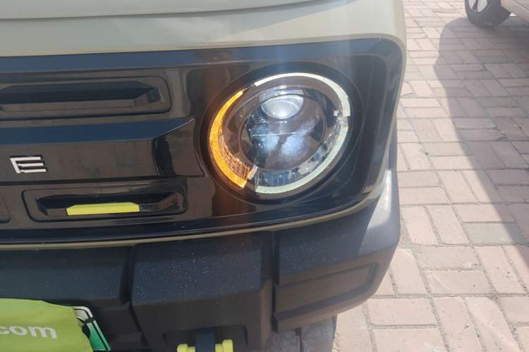 Used Geely Galaxy Panda 2024 200km Panda Rider Left Front Headlight