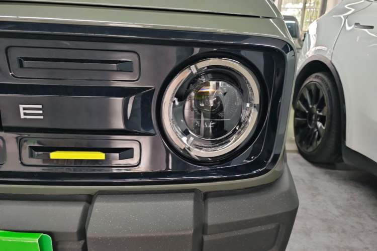 Used Geely Galaxy Panda 2024 200km Panda Rider Left Front Headlight