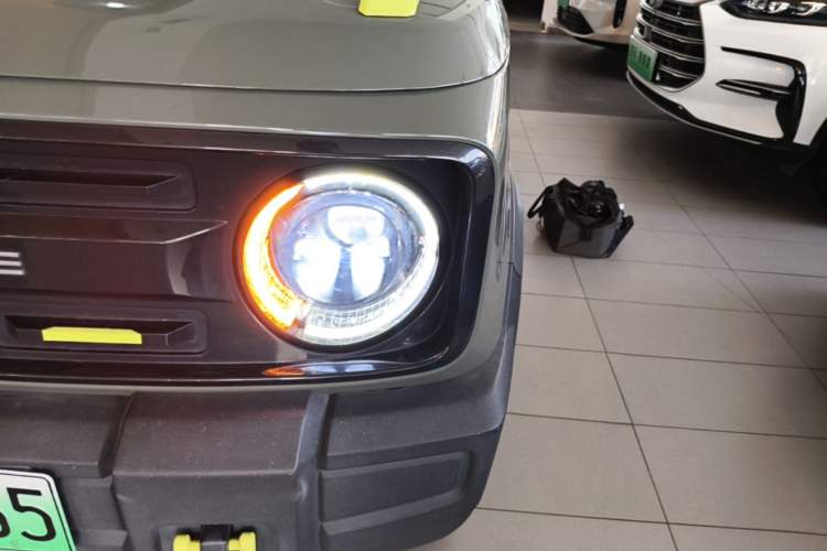 Used Geely Galaxy Panda 2024 200km Panda Rider Left Front Headlight
