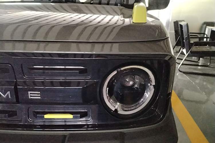 Used Geely Galaxy Panda 2024 200km Panda Rider Left Front Headlight