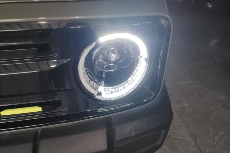 Used Geely Galaxy Panda 2024 200km Panda Rider Left Front Headlight