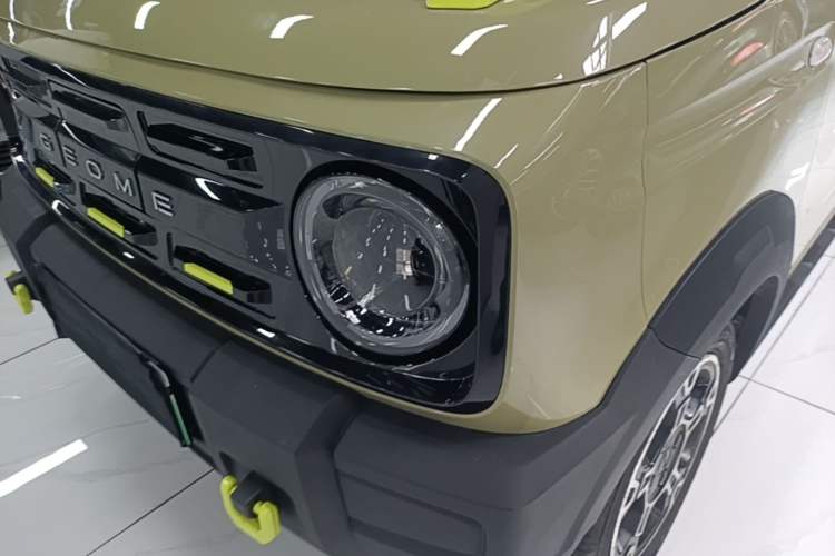 Used Geely Galaxy Panda 2024 200km Panda Rider Left Front Headlight