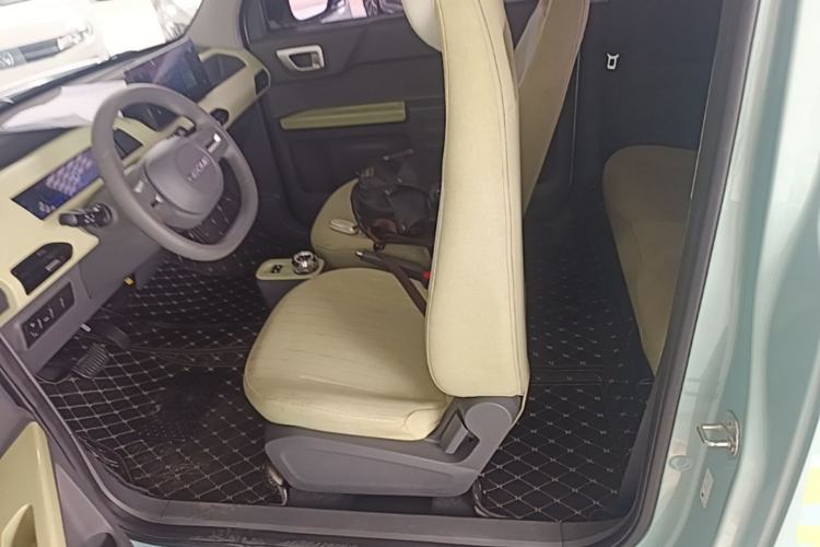 Used Geely Galaxy Panda 2024 Panda Mini 200km Endurance Bear Left Front Seat