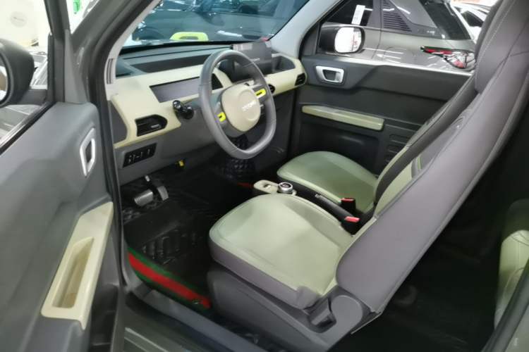 Used Geely Galaxy Panda 2024 200km Panda Rider Left Front Seat