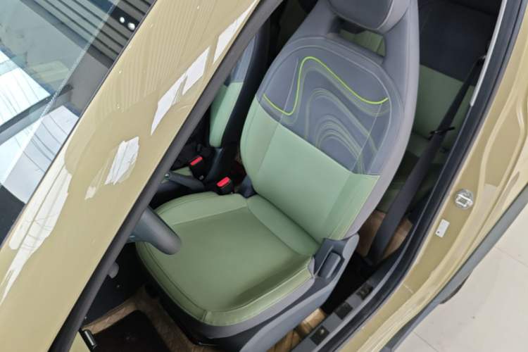 Used Geely Galaxy Panda 2024 200km Panda Rider Left Front Seat