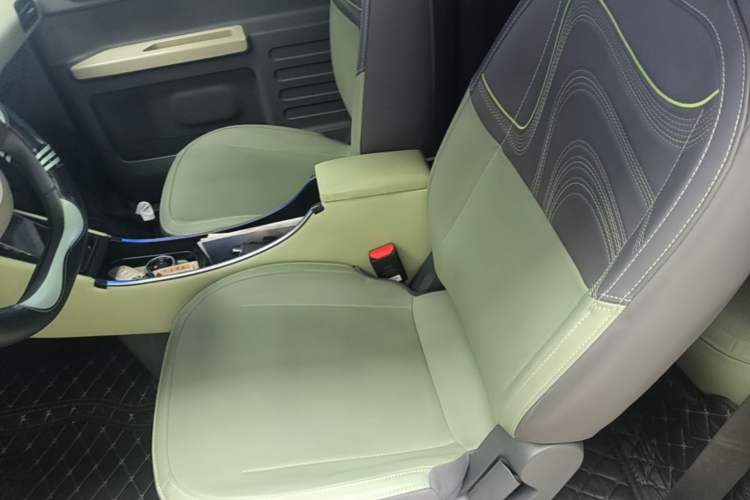 Used Geely Galaxy Panda 2024 200km Panda Rider Left Front Seat