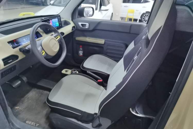 Used Geely Galaxy Panda 2024 200km Panda Rider Left Front Seat