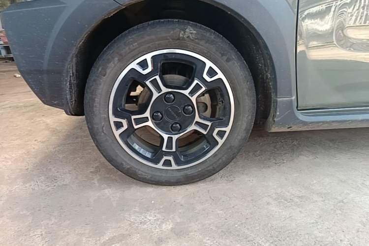 Used Geely Galaxy Panda 2024 200km Panda Rider Left Front Wheel Hub