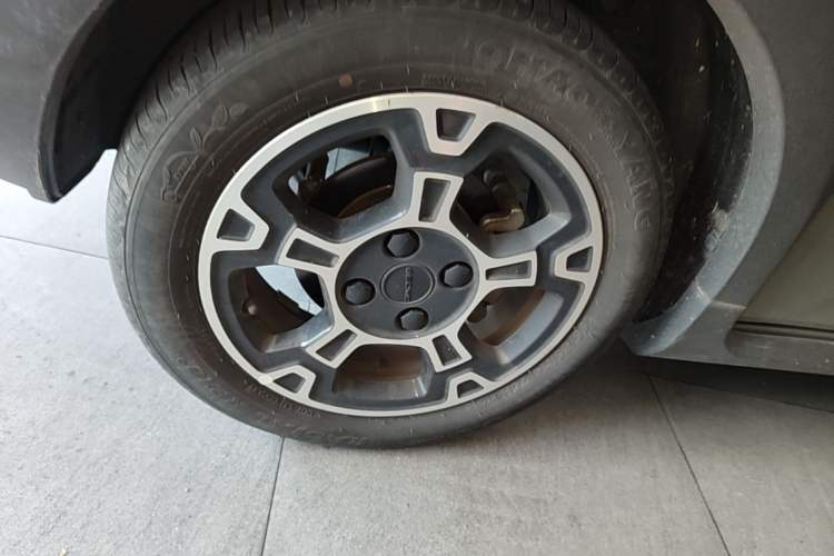 Used Geely Galaxy Panda 2024 200km Panda Rider Left Front Wheel Hub