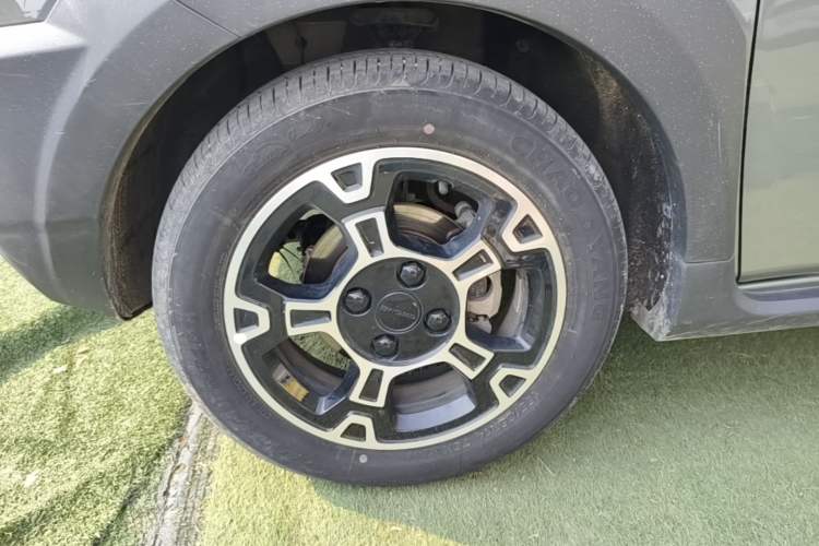 Used Geely Galaxy Panda 2024 200km Panda Rider Left Front Wheel Hub