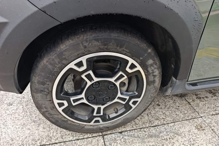 Used Geely Galaxy Panda 2024 200km Panda Rider Left Front Wheel Hub