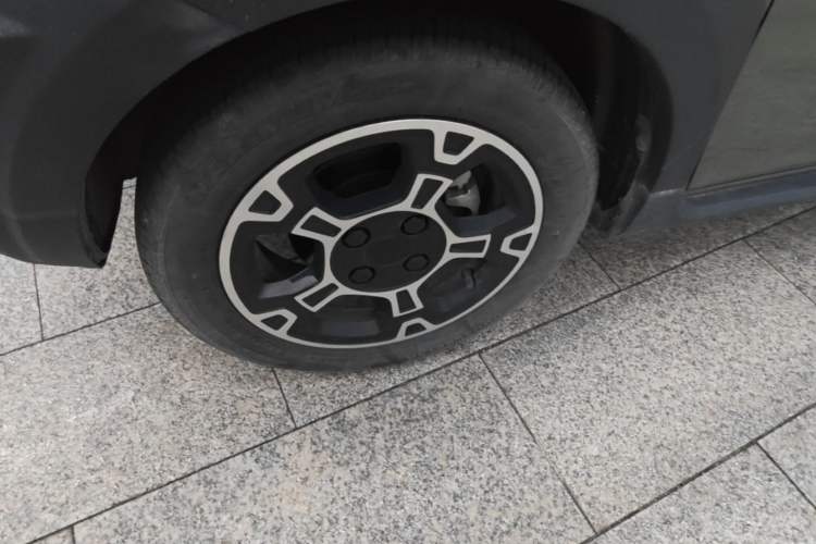 Used Geely Galaxy Panda 2024 200km Panda Rider Left Front Wheel Hub