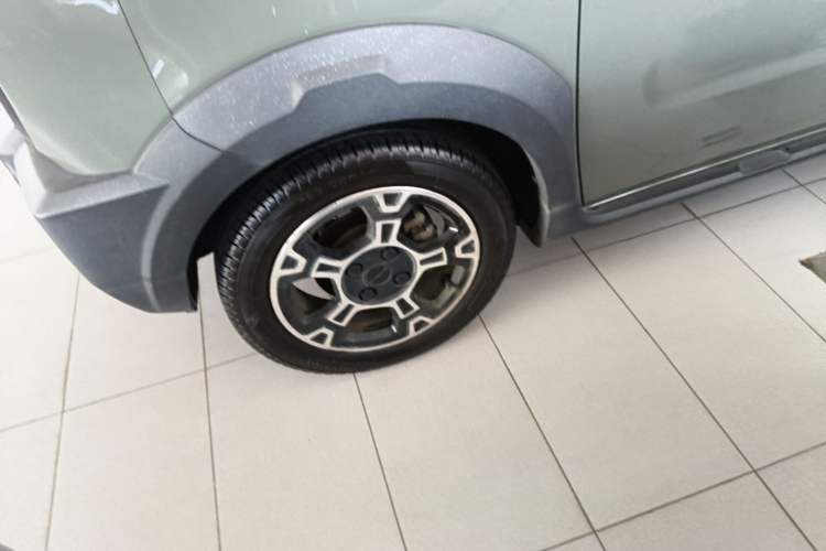 Used Geely Galaxy Panda 2024 200km Panda Rider Left Front Wheel Hub