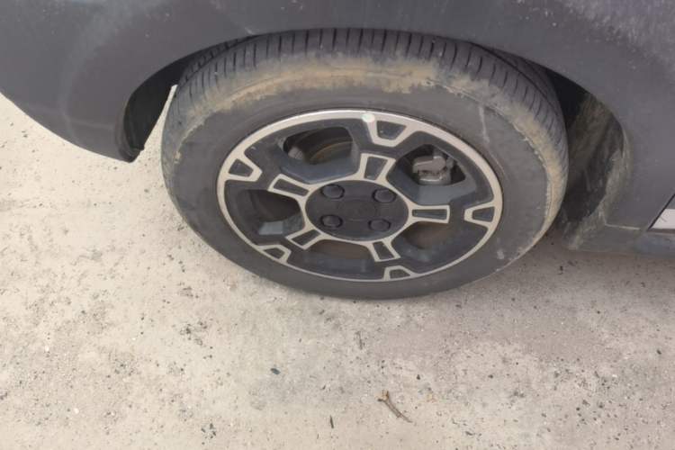 Used Geely Galaxy Panda 2024 200km Panda Rider Left Front Wheel Hub