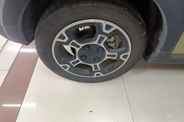 Used Geely Galaxy Panda 2024 200km Panda Rider Left Front Wheel Hub