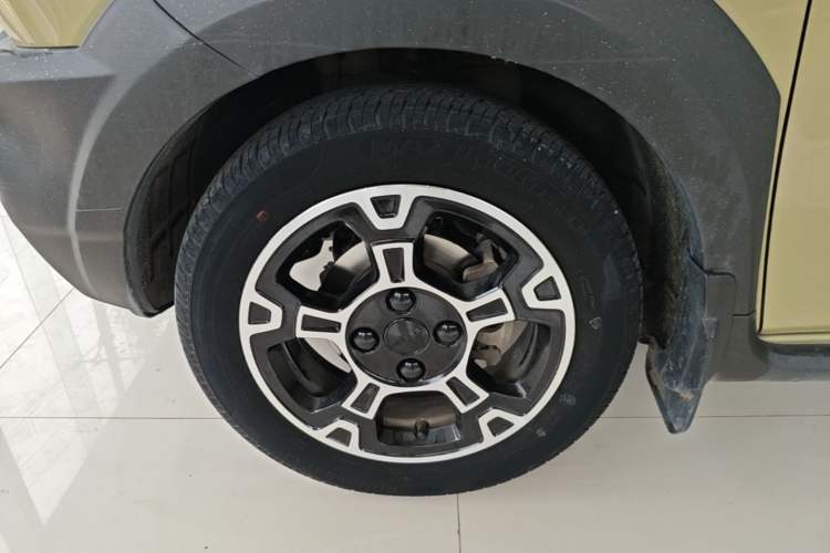 Used Geely Galaxy Panda 2024 200km Panda Rider Left Front Wheel Hub