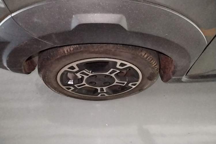 Used Geely Galaxy Panda 2024 200km Panda Rider Left Front Wheel Hub
