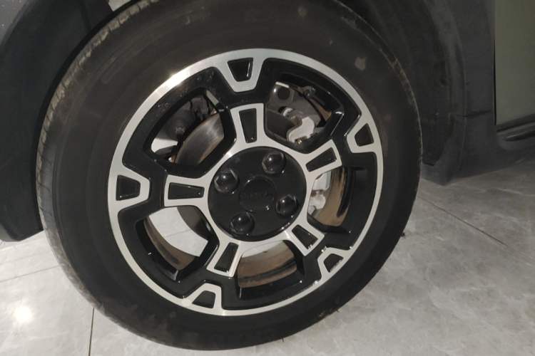 Used Geely Galaxy Panda 2024 200km Panda Rider Left Front Wheel Hub