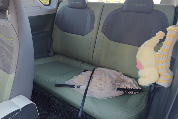 Used Geely Galaxy Panda 2024 200km Panda Rider Left Rear Seat