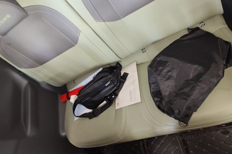 Used Geely Galaxy Panda 2024 200km Panda Rider Left Rear Seat