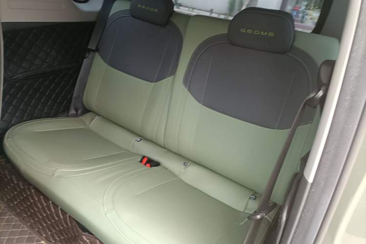 Used Geely Galaxy Panda 2024 200km Panda Rider Left Rear Seat