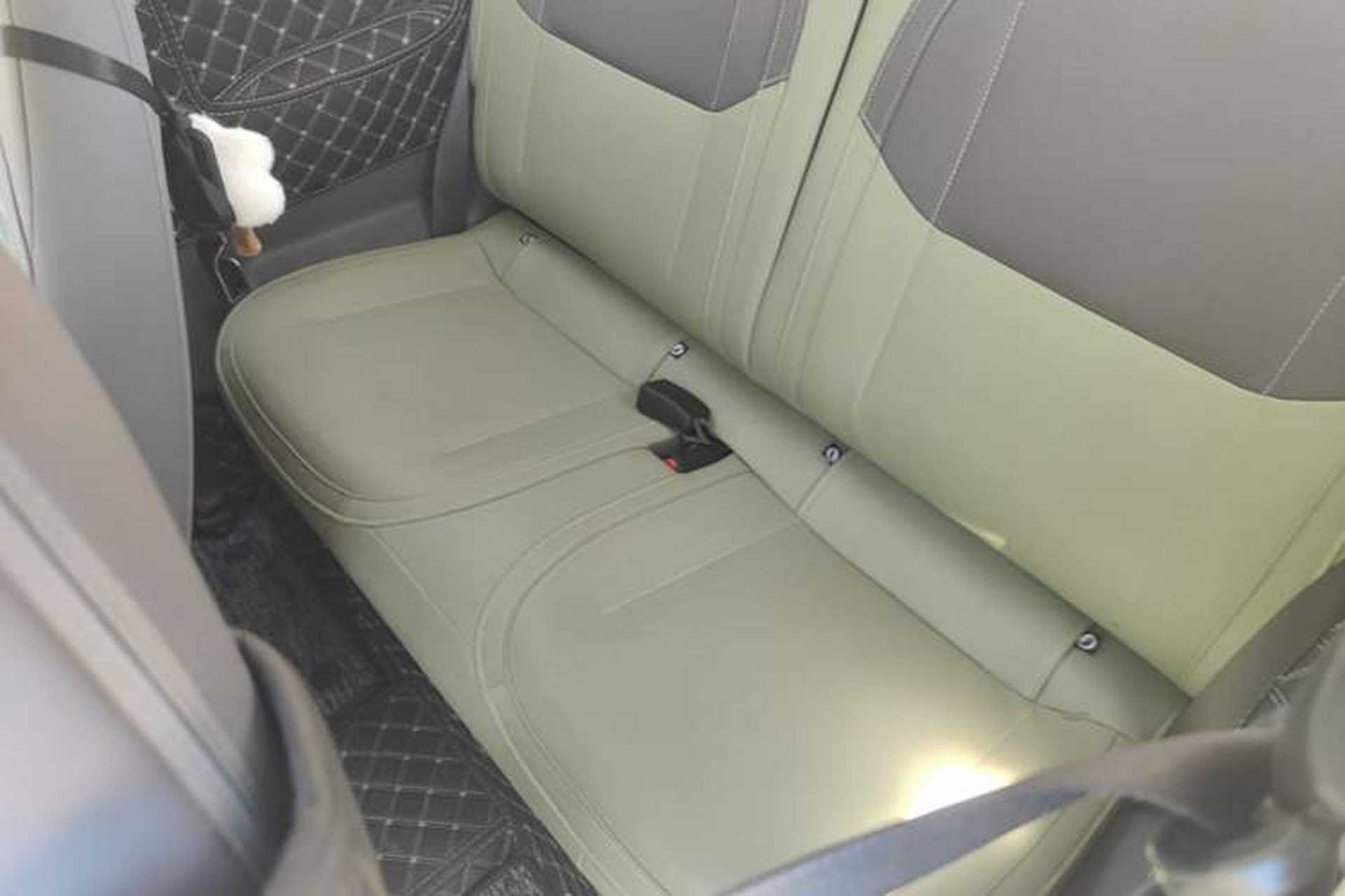 Used Geely Galaxy Panda 2024 200km Panda Rider Left Rear Seat
