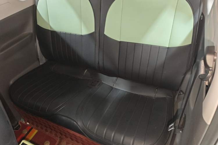 Used Geely Galaxy Panda 2024 200km Panda Rider Left Rear Seat