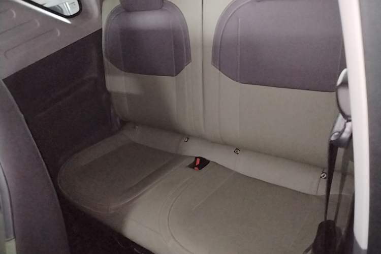 Used Geely Galaxy Panda 2024 200km Panda Rider Left Rear Seat