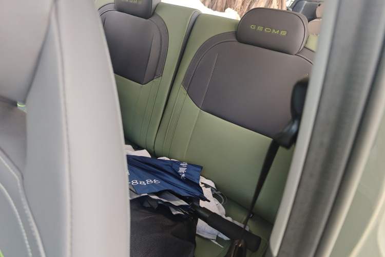 Used Geely Galaxy Panda 2024 200km Panda Rider Left Rear Seat