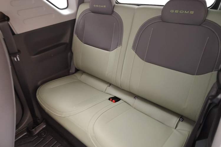 Used Geely Galaxy Panda 2024 200km Panda Rider Left Rear Seat