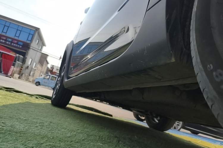 Used Geely Galaxy Panda 2024 200km Panda Rider Left Side Sill