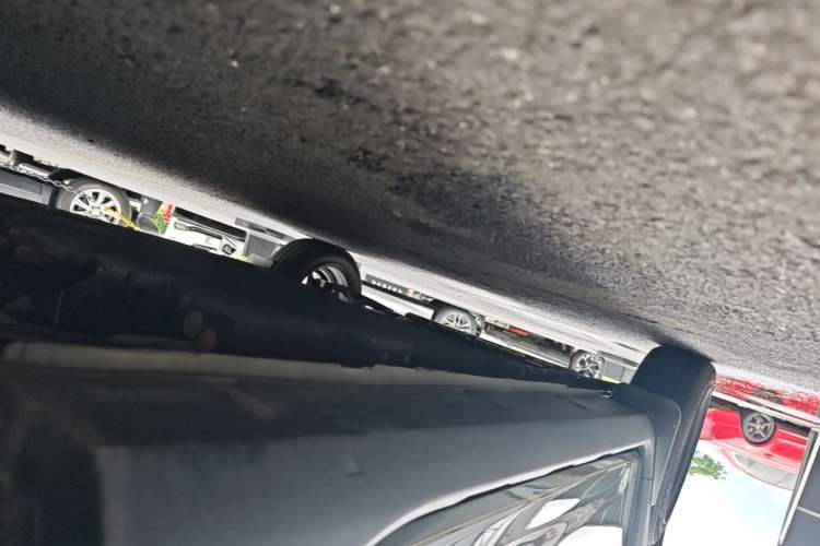 Used Geely Galaxy Panda 2024 Panda Mini 200km Endurance Bear Left Side Sill