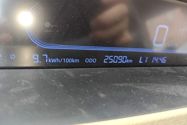 Used Geely Galaxy Panda 2024 200km Panda Rider Odometer Close Up