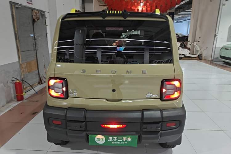 Used Geely Galaxy Panda 2024 200km Panda Rider Rear
