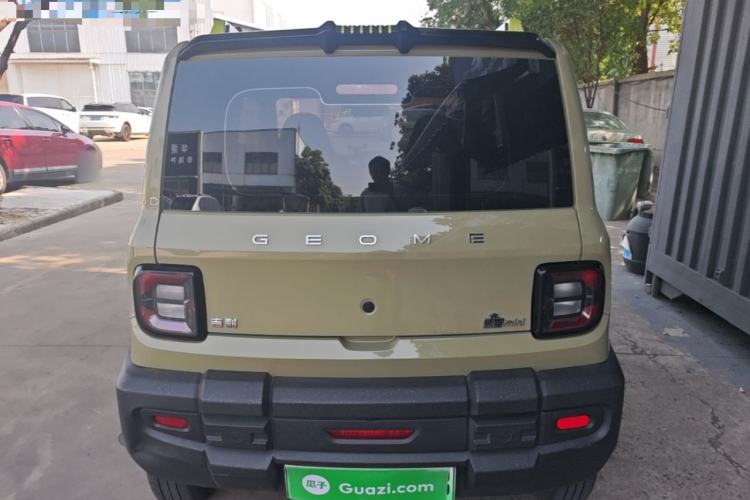 Used Geely Galaxy Panda 2024 200km Panda Rider Rear