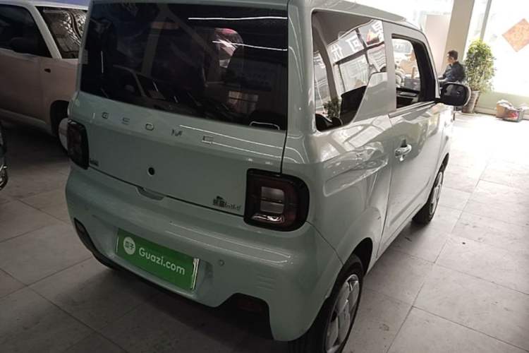 Used Geely Galaxy Panda 2024 Panda Mini 200km Endurance Bear Rear Right 45 Deg