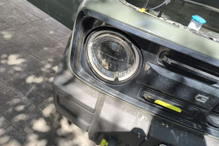 Used Geely Galaxy Panda 2024 200km Panda Rider Right Front Headlight
