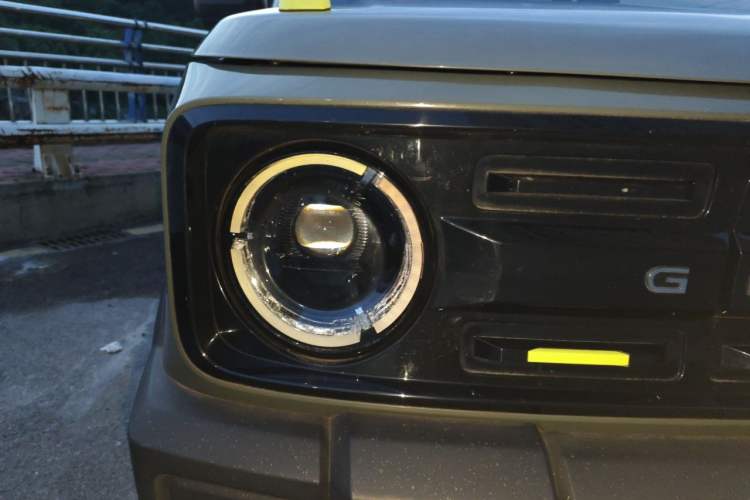 Used Geely Galaxy Panda 2024 200km Panda Rider Right Front Headlight