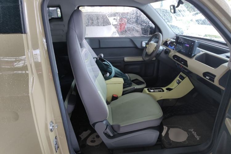 Used Geely Galaxy Panda 2024 200km Panda Rider Right Front Seat