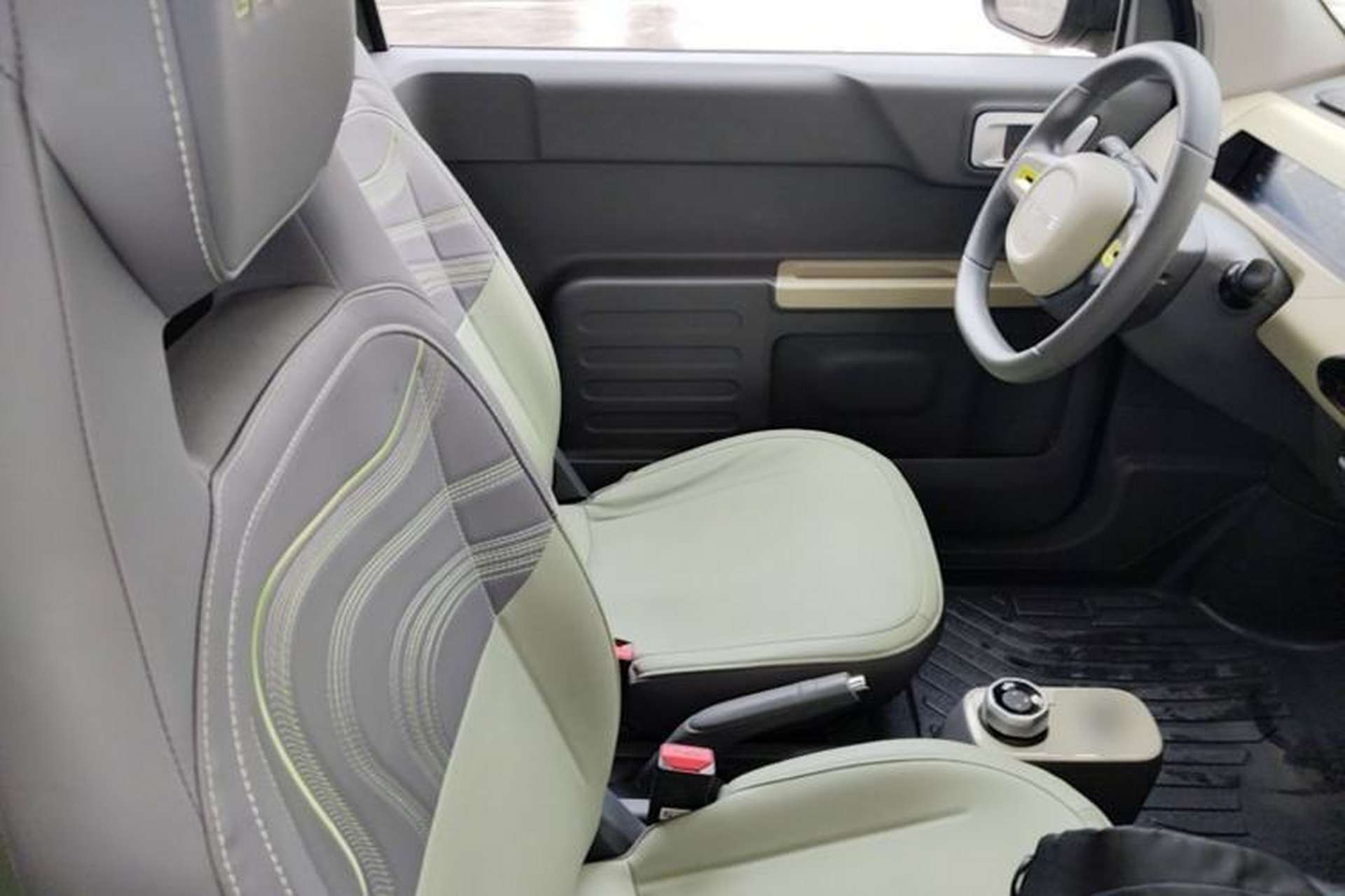 Used Geely Galaxy Panda 2024 200km Panda Rider Right Front Seat