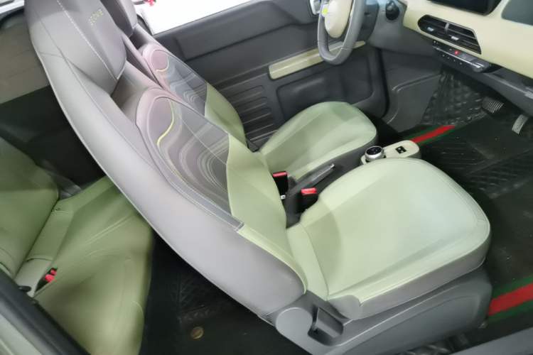 Used Geely Galaxy Panda 2024 200km Panda Rider Right Front Seat