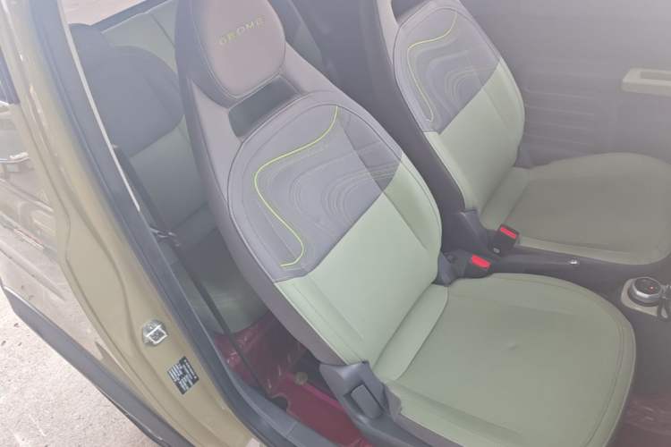 Used Geely Galaxy Panda 2024 200km Panda Rider Right Front Seat