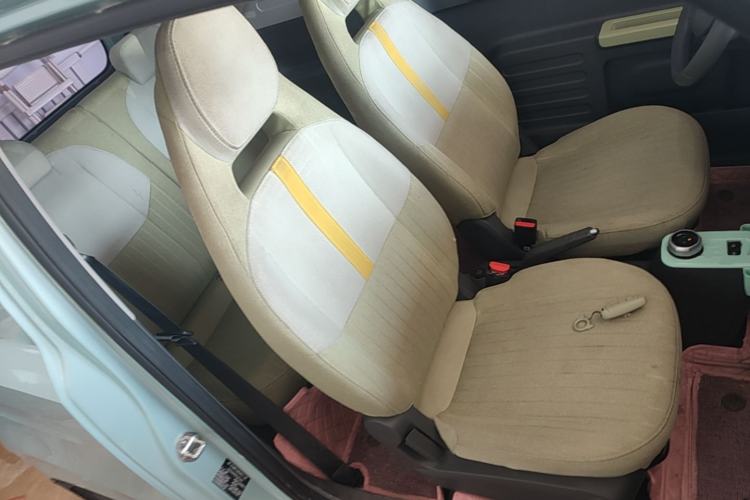 Used Geely Galaxy Panda 2024 Panda Mini 200km Endurance Bear Right Front Seat
