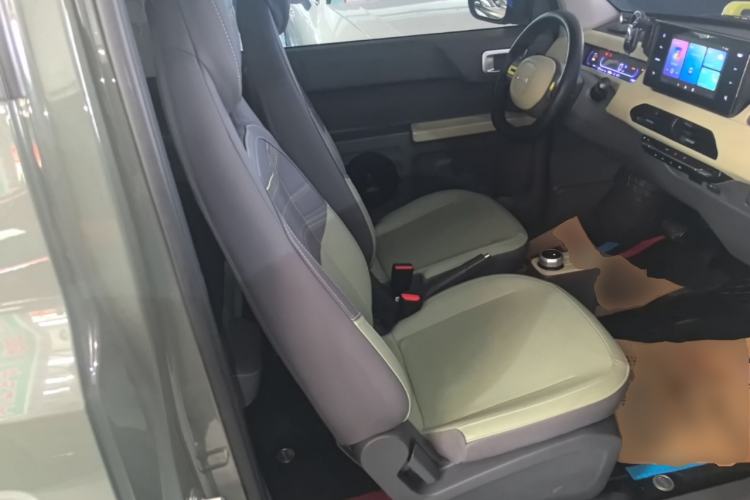 Used Geely Galaxy Panda 2024 200km Panda Rider Right Front Seat