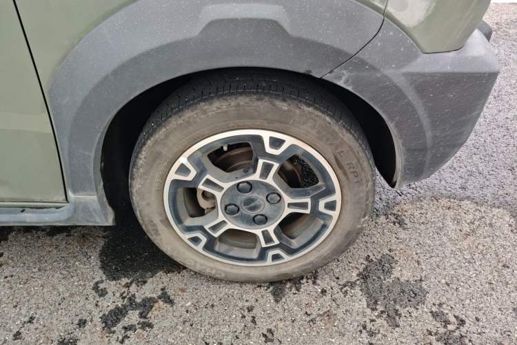 Used Geely Galaxy Panda 2024 200km Panda Rider Right Front Wheel Hub