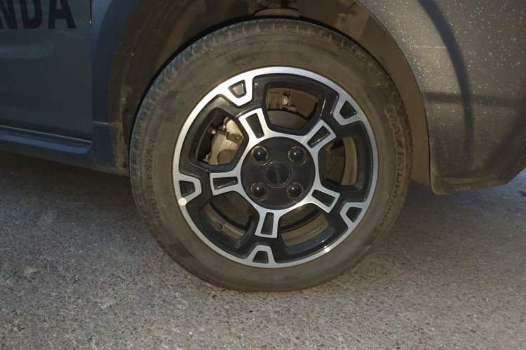 Used Geely Galaxy Panda 2024 200km Panda Rider Right Front Wheel Hub