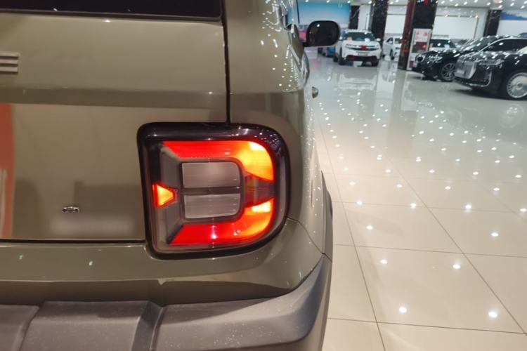 Used Geely Galaxy Panda 2024 200km Panda Rider Right Rear Taillight