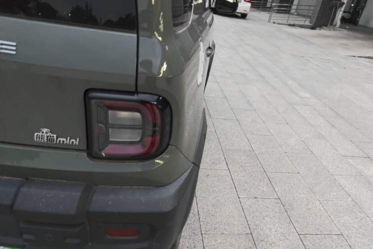 Used Geely Galaxy Panda 2024 200km Panda Rider Right Rear Taillight