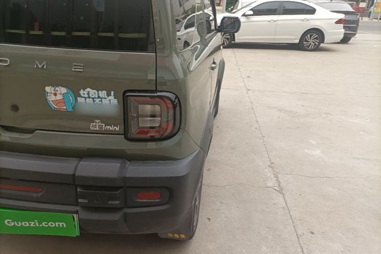 Used Geely Galaxy Panda 2024 200km Panda Rider Right Rear Taillight